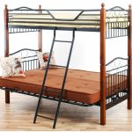 Letto a castello in metallo con divano futon