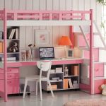 letto a soppalco con zona studio rosa