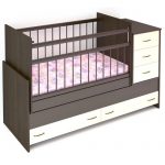 Letto con funzione pendolo
