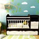 Letto con cassettiera per la biancheria