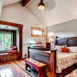 letti matrimoniali interni in legno