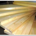 mobili in legno naturale