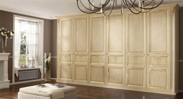 Armadio a battente di design