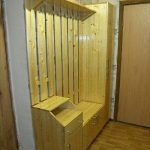 Armadio in legno fai da te per il corridoio