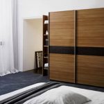 Armadio scorrevole in legno nel design della casa