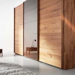 Armadio scorrevole in legno massello