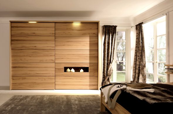 armadio scorrevole in legno
