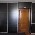 Ho ordinato un mobiletto piuttosto insolito da posizionare vicino alla porta.