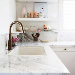 colore bianco nell'interno della cucina
