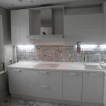 foto del set da cucina bianco