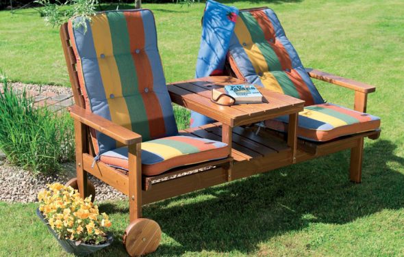mobili da giardino con cuscini