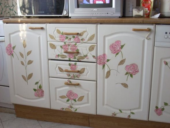 mobili da cucina decoupage