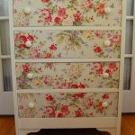 decoupage con carte da parati identiche