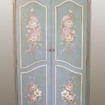 armadio decoupage in stile provenzale