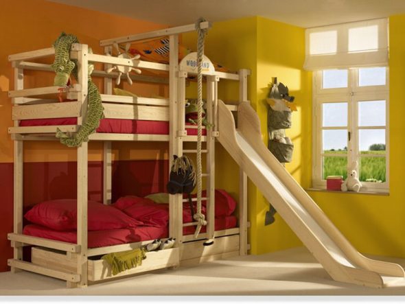 letto per bambini con scivolo e corde