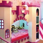 letto per bambini con castello scivolo