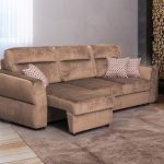 divano in pelle scamosciata marrone