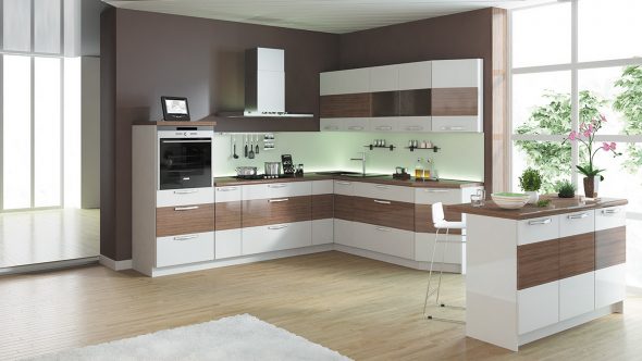 set da cucina pronto all'uso