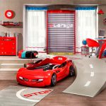 letto per auto in un interno a tema