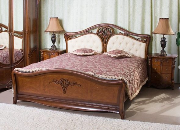 letto in legno massello