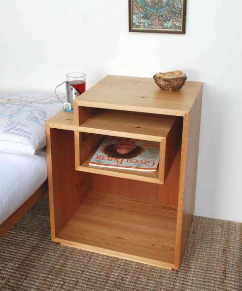 comodino aperto