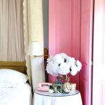 schermo all'interno rosa