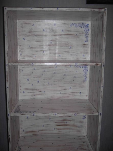 vernice per decoupage per guardaroba