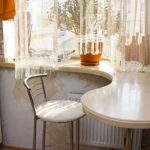 piano del tavolo invece del davanzale della finestra