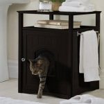 comodino con cuccia per gatti