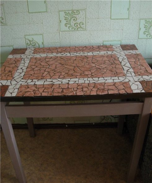 decora il tavolo della tua cucina con le tue mani