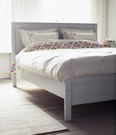 Letto matrimoniale bianco di Ikea