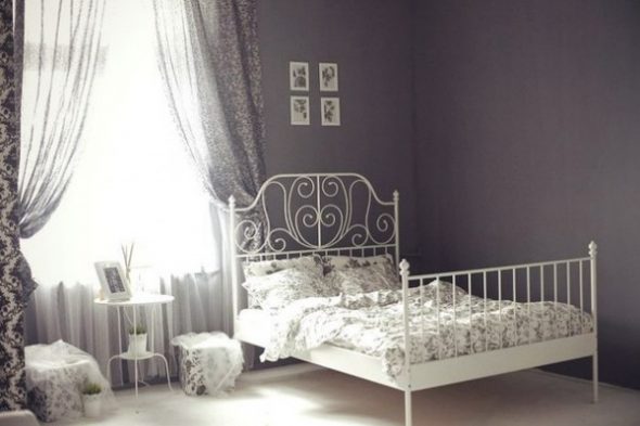 Letto Ikea bianco all'interno