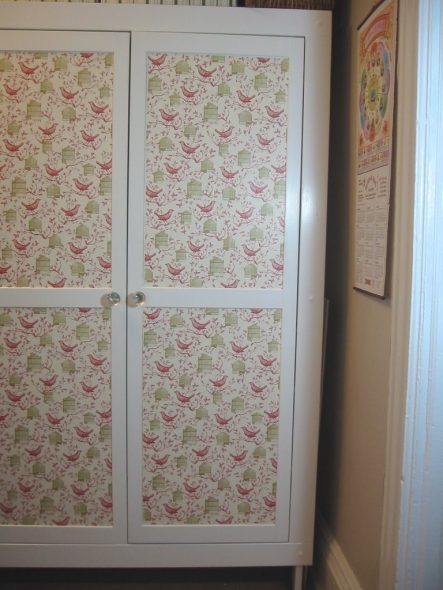 Decoupage delle ante degli armadi