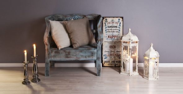 Mobili decoupage romantici