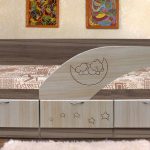 letto in legno delfino