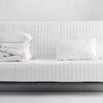 Divano Ikea Beding nell'interno dell'appartamento