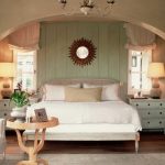 camera da letto luminosa in stile classico