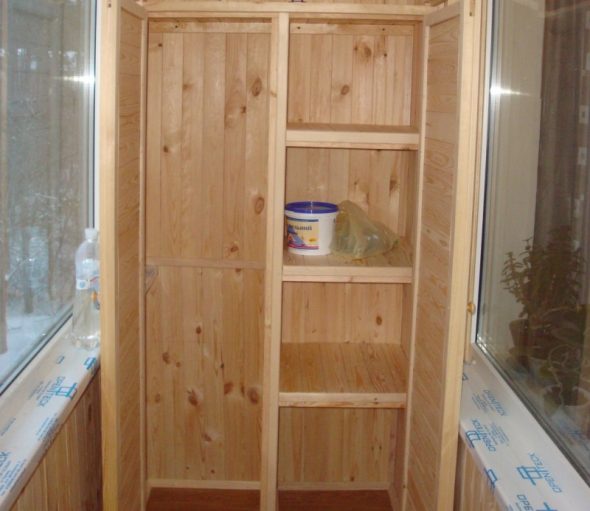 Corpo del mobile in legno