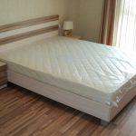 Luce per letto matrimoniale