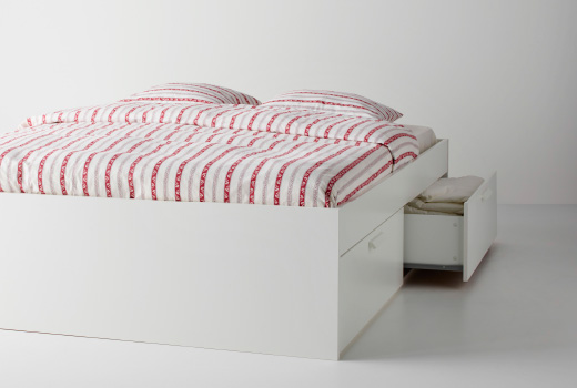 Letti IKEA con sezioni contenitore