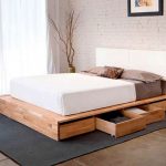 letto in legno moderno