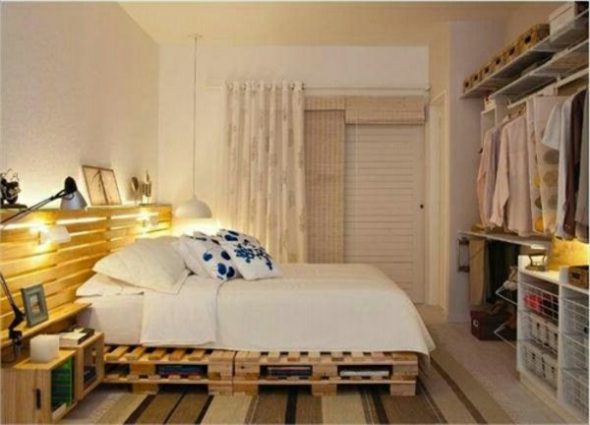 mobili in pallet