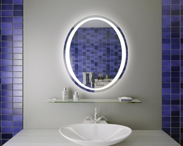 specchio ovale con retroilluminazione
