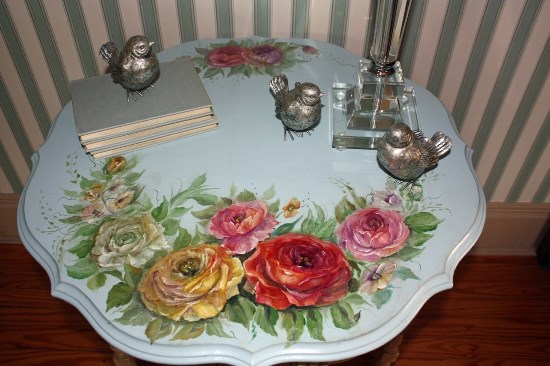 Esempi di mobili decoupage in stile provenzale