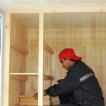 Produzione di armadi per balconi