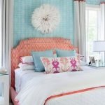 Decorazione murale elegante e attraente nella camera da letto