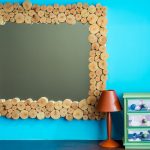 Uno specchio è una parte importante dell'interno