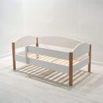 letto in legno per bambini con sponde