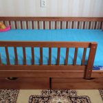 bambini con un lato