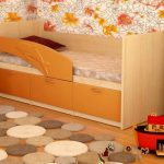 letto per bambini delfino arancione